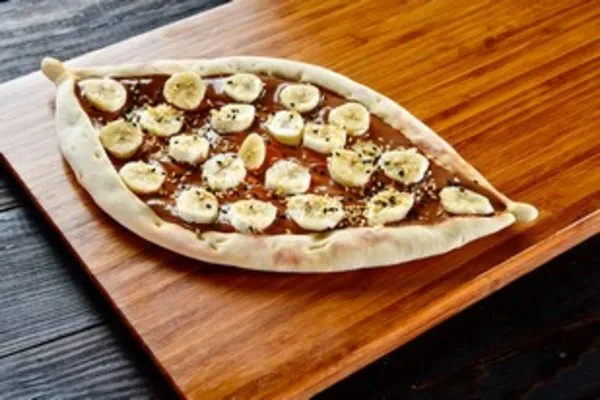 Banana Chocolate Shakhtoura - Anas Al Demashky