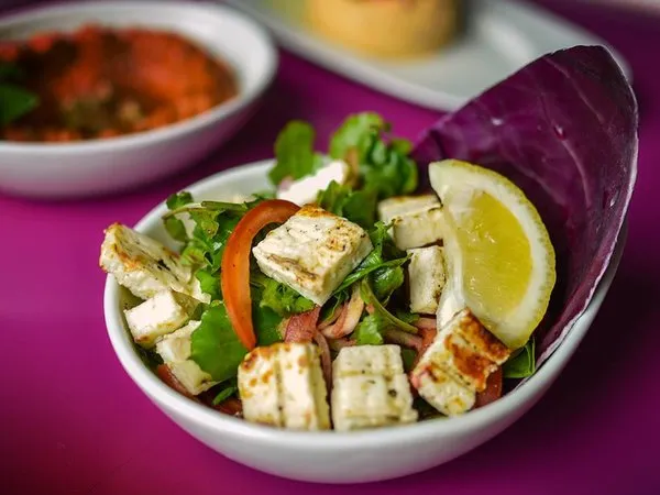 Rocca Salad with Halloum - Ayadina