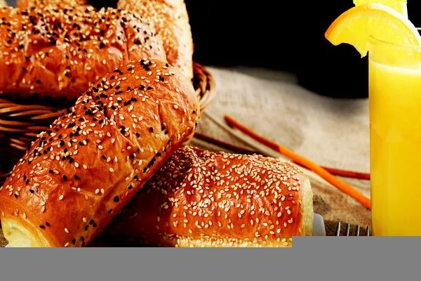 Pate with Cheddar Cheese - Bon Appetit