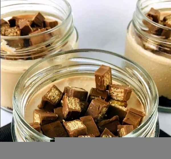 Kitkat Cheesecake Jar - Cheesecake Company