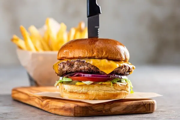 Oldtimer with Cheese - Chili's