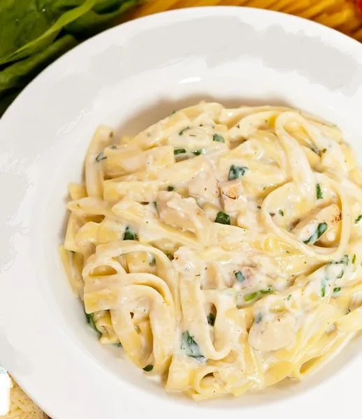 Fettuccine Alfredo - Coffeeshop Company