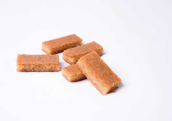 Small Plain Basbousa Box - El Abd