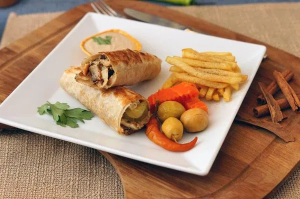 Chicken Shawerma Sandwich - El Tabei El Domyati