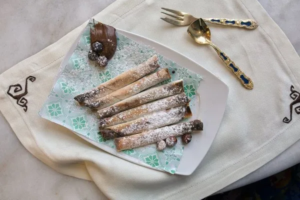 Chocolate Rolls - Enab Beirut Egypt