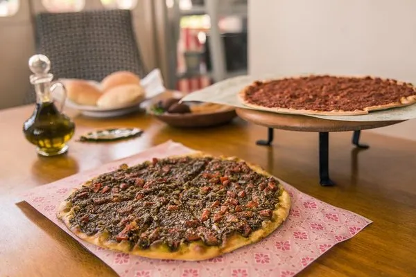 Lahem Bl Ajine - Enab Beirut Egypt