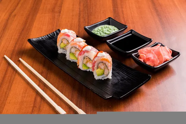 Rainbow Plus Roll - Garnell Sushi & Poke