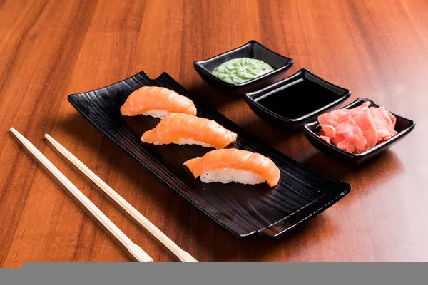 Salmon - Garnell Sushi & Poke