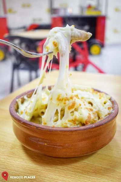 Negresco Tagen - Giant Cafe & Restaurant