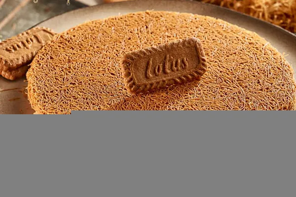 Charcoal Konafa with Lotus - Grand Kunafa