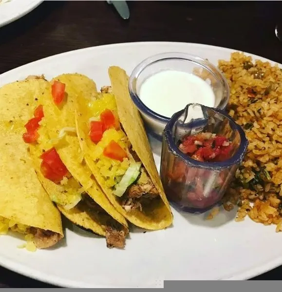 Quesadillas with Chicken - Lucille's