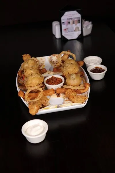 Sampler Platter - Lucille's