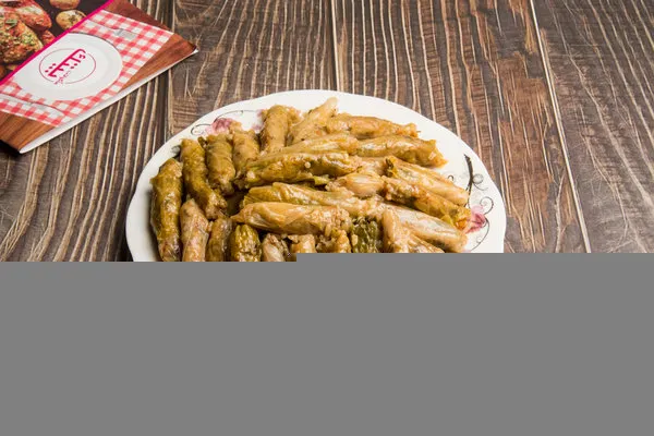 Cabbage Plate - Maakolat Betak