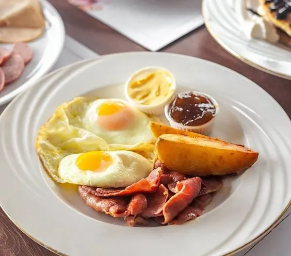 Bacon Breakfast - Marlyn's