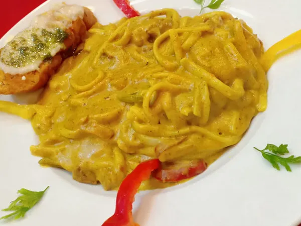 Chicken Huayn - Pizza Corner