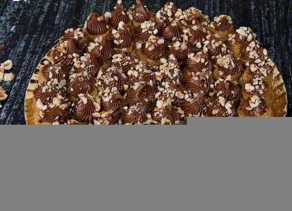 Konafa Asawer with Hazelnuts - Safi