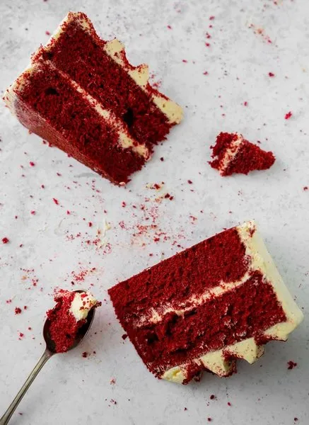 Mini Red Velvet - The Four Fat Ladies