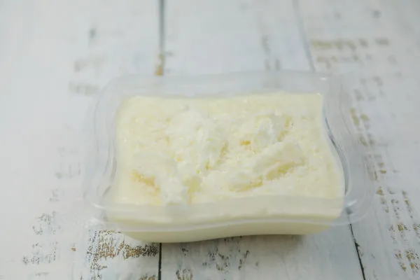 Rice Pudding with Qeshta - Tom and Basal