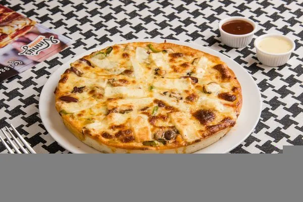 American - Veggie - Vinny's Pizzeria