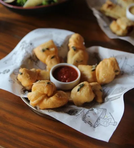 Garlic Bites - Vinny's Pizzeria