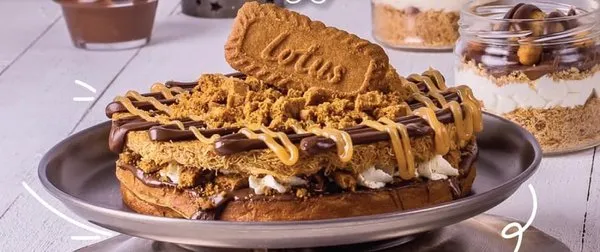 Lotus Bomb Kunaffle Tart - Wafflicious