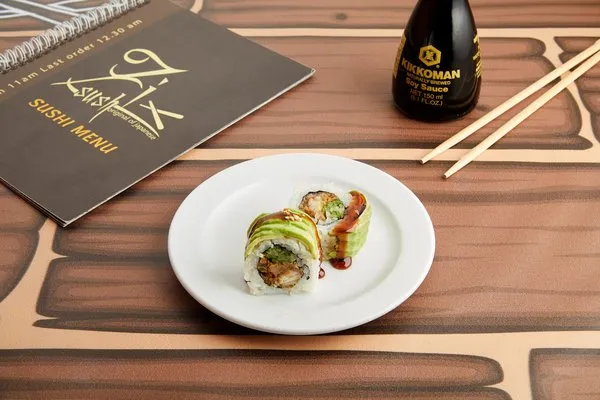 Caterpillar Roll - Zi Sushi